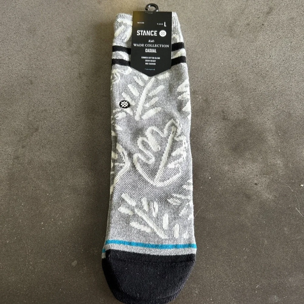 New W/Tags Stance Kid's Wade Collection Leaf Print Crew Socks Youth L 3-5.5 NWT